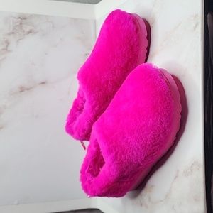 UGG Womens Classic Cozy Bootie Rock Rose hot pink new without box Size 7